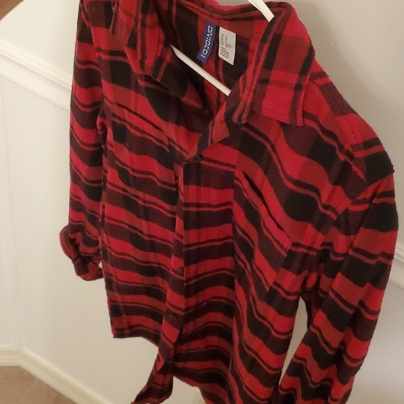 Classic Red & Black Flannel/100% Cotton - Picture 2 of 4